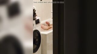 Freundin beim Baden heimlich gefilmt
