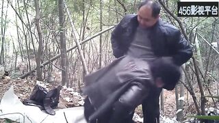 Bareback oriental BBW Prostitute Outside