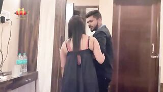 Call Women Sex scandal into Hotal