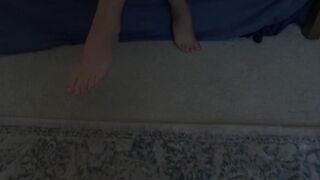 Huge Booty Blonde Bounces Up And Down On Penis