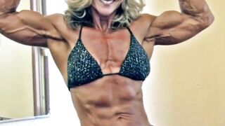 Long Old Muscles Pumping & Flexing