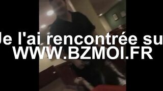 Exhibe amateur dans des lieux publics