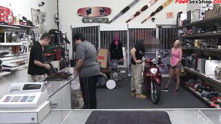 Blonde loves the motor so much she give a oral sex for it