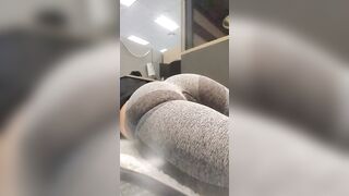 Slo Mo Fun Booty Boucing at Work !!