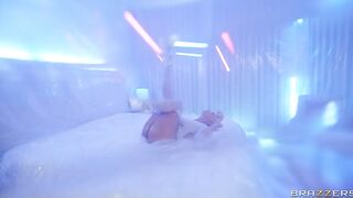 Phoenix Marie Brazzers Soaking Soak