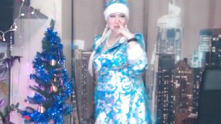 The old Snow Maiden is sucking off Santa's Cock!