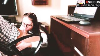 Thoughtful secretary seduced the boss in a head. Russian role-having fun