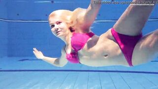 Absolute underwater blonde Bae Elena Proklova