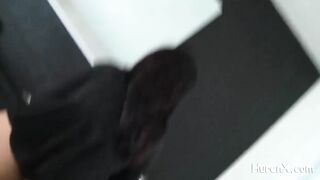 HeiBe Cougar will Gesichtsbesamung