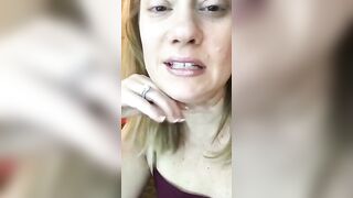 KimbrrrJaXXX being sensual
