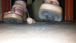 Bbw Cockbox Trample wearing wedge sandals