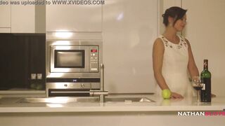 Lusty Russian Cougar Alysa Gap DAPed By two Studs Ian