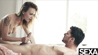 Bombshell hot sluts starts her day with a head and