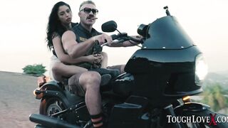TOUGHLOVEX Penetrating sunset with Vanessa Sky