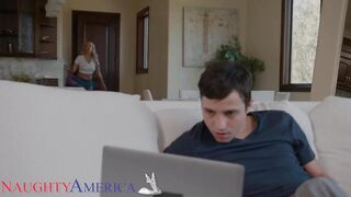 Sexsual America - Bombshell Milf Jordan Maxx wants that young dick