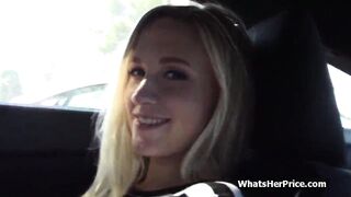 Blonde earns cash on dick during lunch break