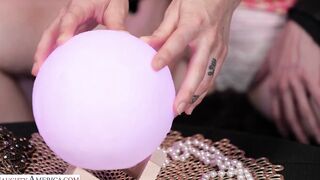 Sexual America - David the fortune teller fucks Karla Kush