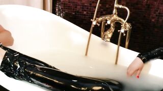 Curvy milf having fun with submissive boy - maid roleplay FETISH