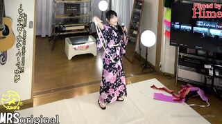 The moon right dancer