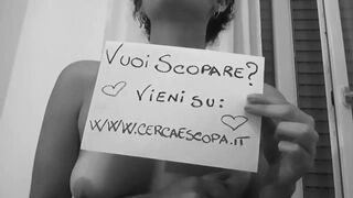 Bel pompino nel bosco da una studentessa molto troia