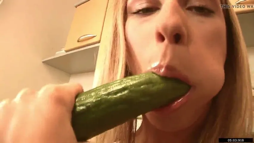 Cucumber Porn 2000 - Love4Porn.com Presents babe Nasty - Cucumber Galore