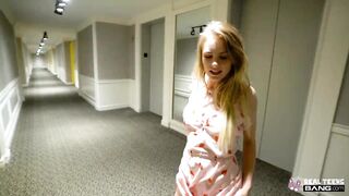 Real 18 Yo - Adorable Blonde 19 Year Old Eats Butt And Gets