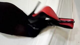 Hot legs and Bombshell african patent very high heels
