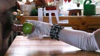 DivaXL using an apple to jerk him off