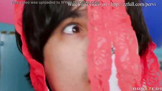 Perving Out / Brazzers / download full from http://zzfull.com/pervi