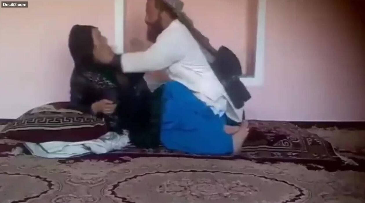 Afghan Aunty Xxx - Love4Porn.com Presents Afghan mulla new....