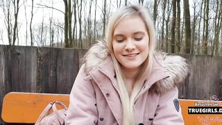 18yo wird Outdoors auf Tisch gefickt!!