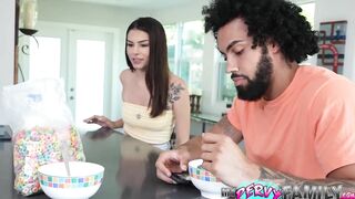 New Stepsister Makes Me Lusty! - Reyna Delacruz -