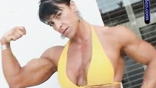 NG FBB flexing into bikini