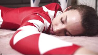 Hardcore Power rangers girls Fight - Amirah Adara defeated