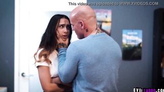 Creepy professor Derrick Pierce is also Kiarra Kais dad.He always