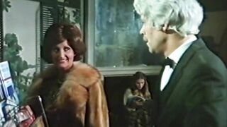 DIe Masche mit dem Schlitz (1980, classic German)