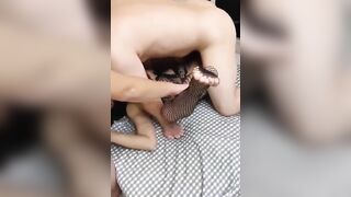 8 Guys one women, bimbos getting consecutive cumshots inside her vagina