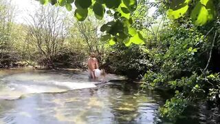 THEY GOT CAUGHT HAVING ANAL SEX PUBLIC INTO OUTSIDE 1of2