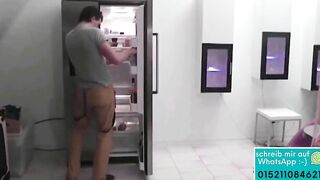Stief-Schwester vom Mega Schwanz inside Kueche gefickt