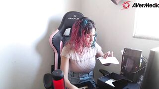 Pandinha sempai vagabunda merece muita punheta