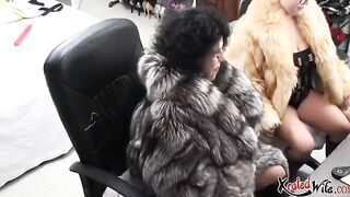 2 chubby ladies are strap-on fucking on live cam performance