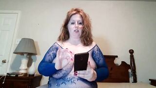 Fionadarling into blue Dress on Cam