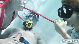 Underwater bj goes 2 way