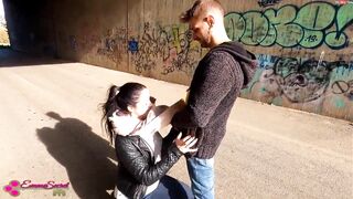 Emma Public beim Fellatio