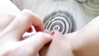 Rubbing her vagina on a Beauty see for my satisfaction