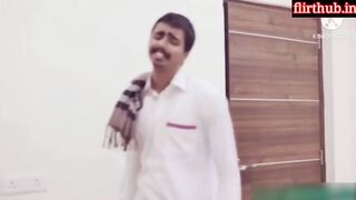 Ies Educated chick Ne Nokar Se Gaand Marvaayi