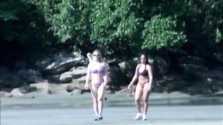 Angel Lima and Abany Ferrari Showing Twat on the Beach