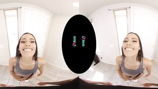 VRHUSH Andreina De Luxe stops by to performance off her