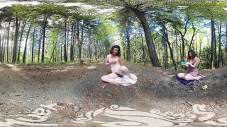 Erotic Yanks VR Turquoise Masturbating Outside