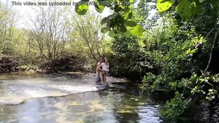 LOVERS GETS CAUGHT WHILE HE FUCKS HER INSIDE THE BOOTY